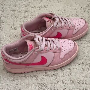 Nike Blush Pink Athletic Shoes